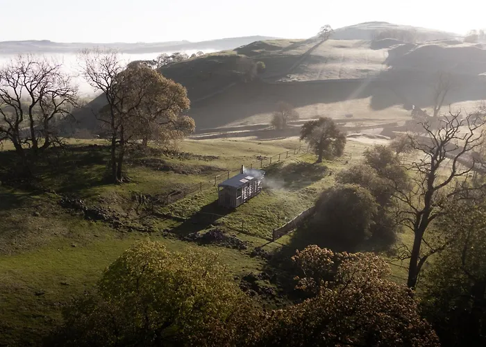 The Wagon, Rustic Off Grid Experience
