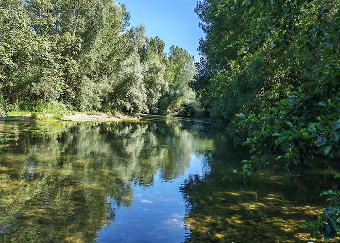 Mobil Home Au Bord Du Lac De Foix