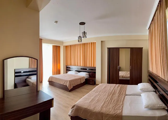 Hotel Lazuri