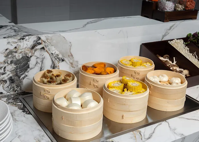 Atour Hotel Quanzhou Nan'An Shuitou Anping Bridge