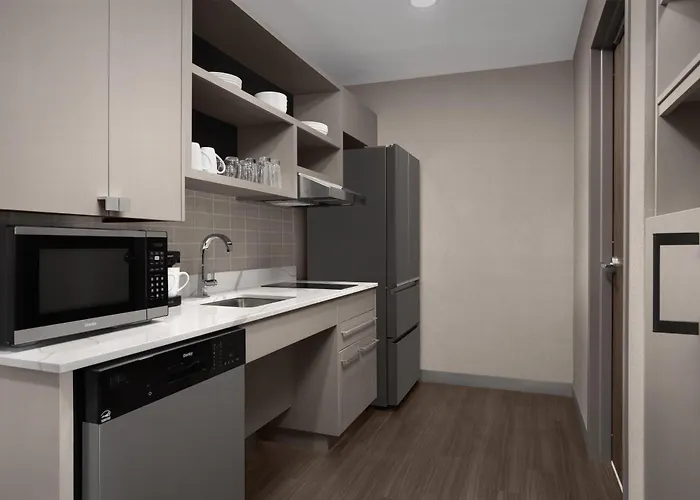 Homewood Suites By Hilton Portsmouth Downtown
