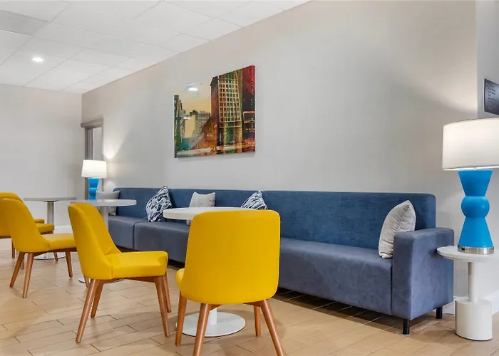 Comfort Inn & Suites Danbury-Bethel