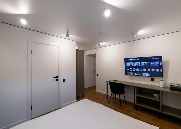 N17 Hotel