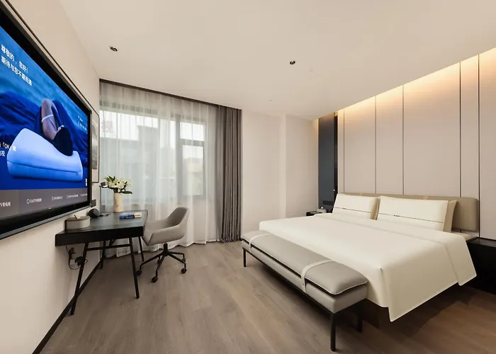 Atour Hotel Urumqi Hongshan Park North Gate Metro Station