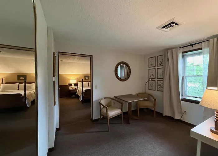 The Trail Inn - Amana, Ia - Main Amana Colony
