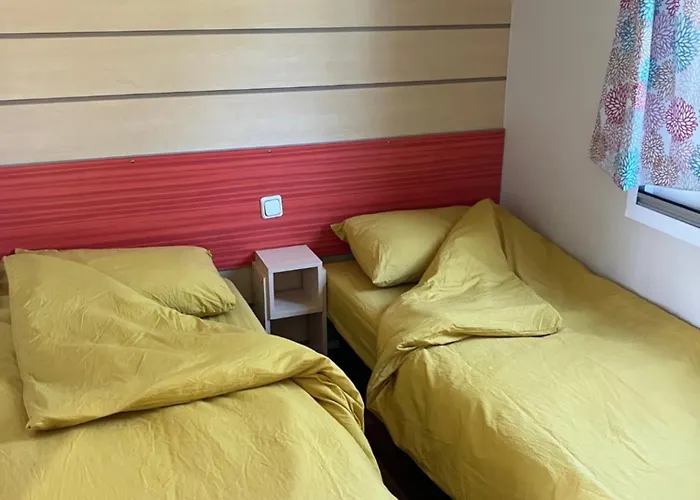 Mobil-Home 4-6 Personnes Camping De Bairon 08 En Bord De Lac