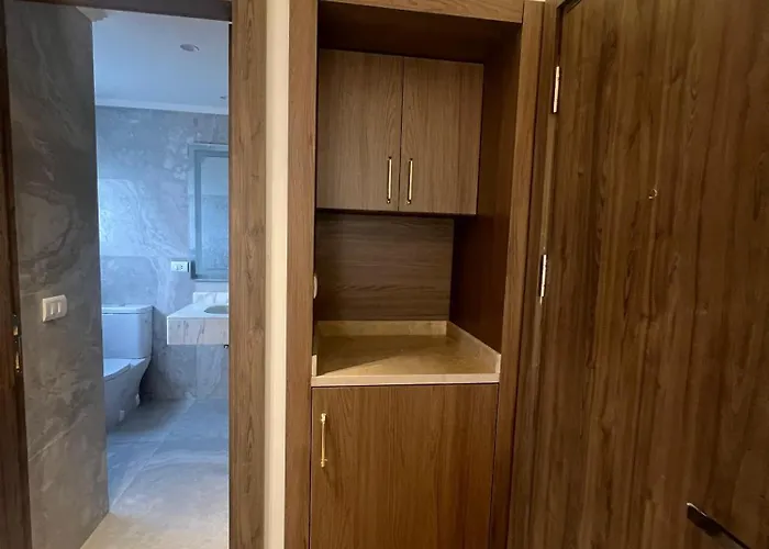 Lake Plaza Luxury Rooms