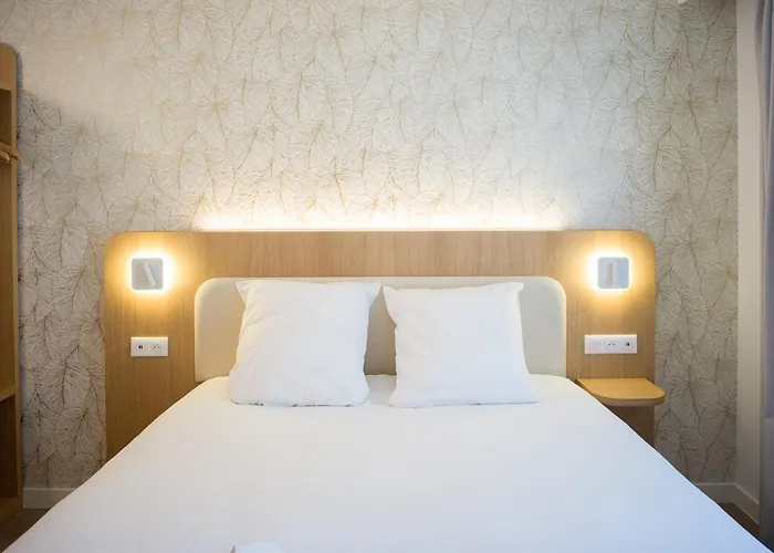 Brit Hotel Confort Roissy Saint-Witz