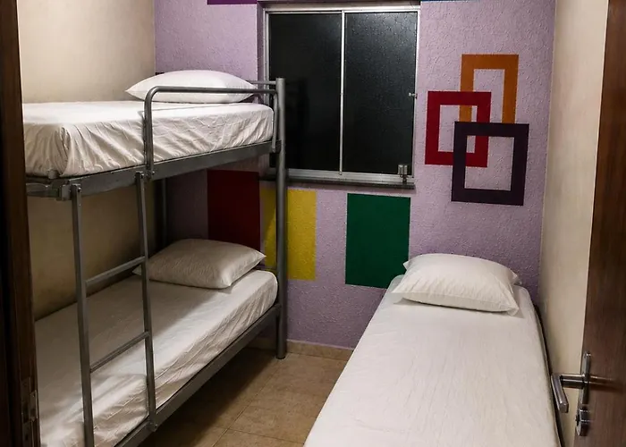 Jams Hostel - Pousada em Catalão