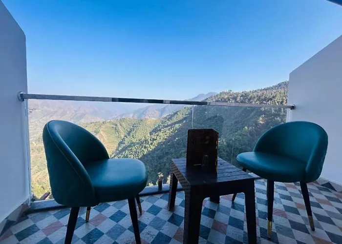 Hotel Hollywood Vibes #Riverview #Premium Rooms #Prime Location #Most Awarded #Parking #Top Rated #Open Terrace #Lawn #Best Selling Hotel In Manali