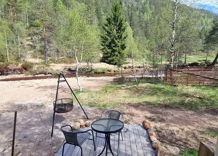 Hjortebu I Naturskjonne Omgivelser