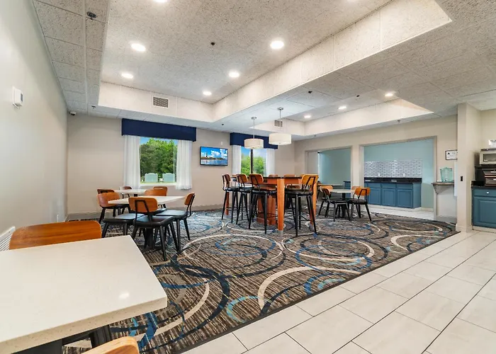 The Windstar Hotel - Emerald Isle, Swansboro