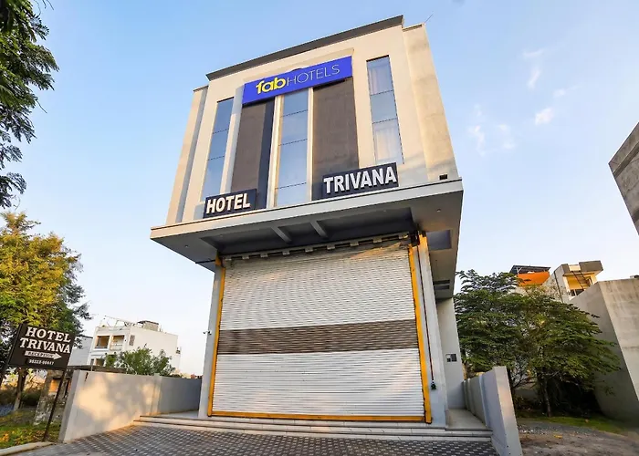 Hotel Trivana, Mahalaxmi Nagar