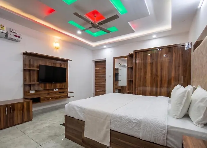 Pine Garden Hotel Kasauli Hills