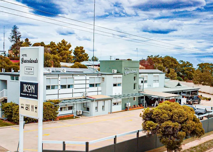 Gracelands Parkes