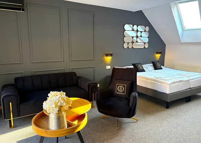 Grand Danube Hotel