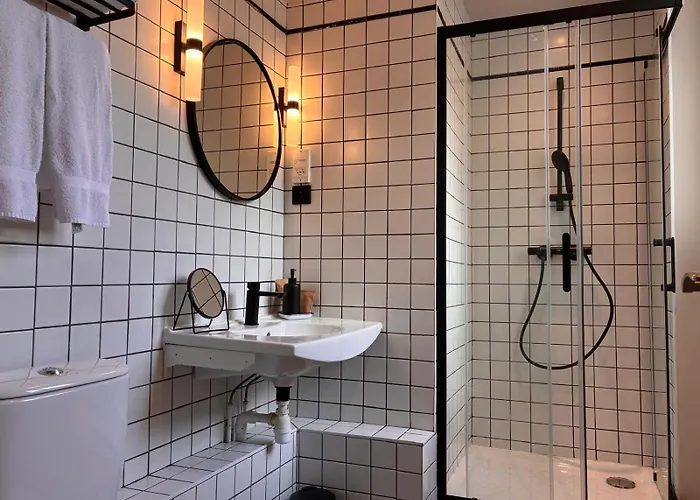 Monsieur Jules Hotel Clamart