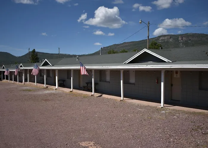 Alpine Adventures Inn