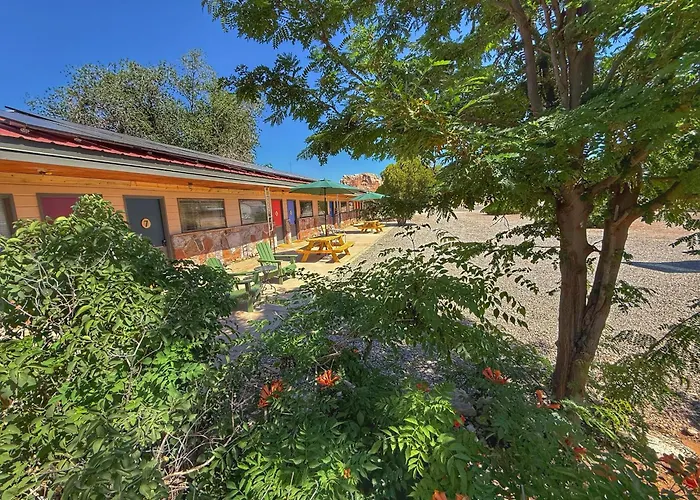 Lucky Seven Shared Kitchen, Sleeps 4 Mokee Motel