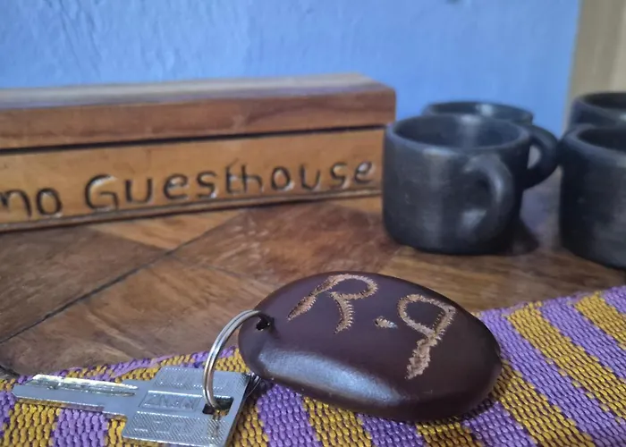 Emo Guesthouse