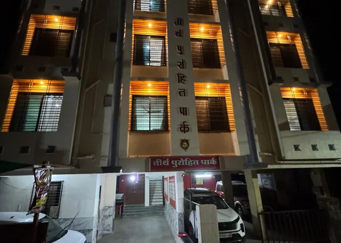 Hotel Tirth Purohit Park