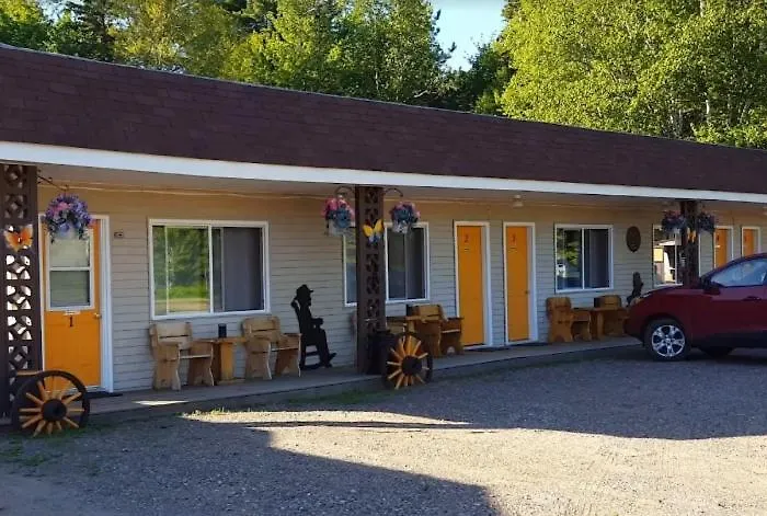 Chicken Shack Motel