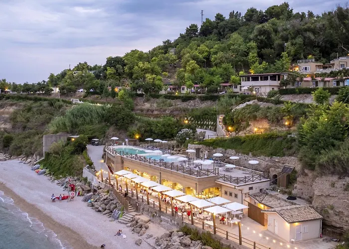Camping Village Ripari Di Giobbe