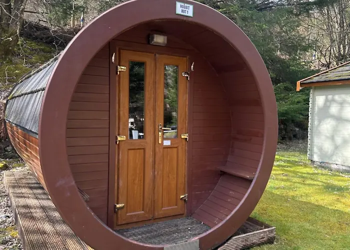 By The Way Campsite, Hobbit Hut 1