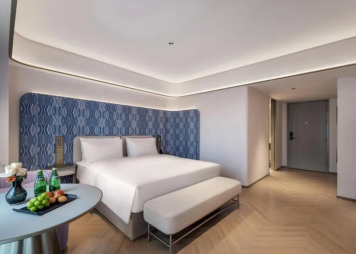 Manxin Hotel Xichang Qionghai 17 Degree Torch Square