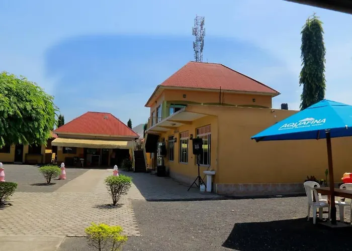 Uhuru 50 Hotel