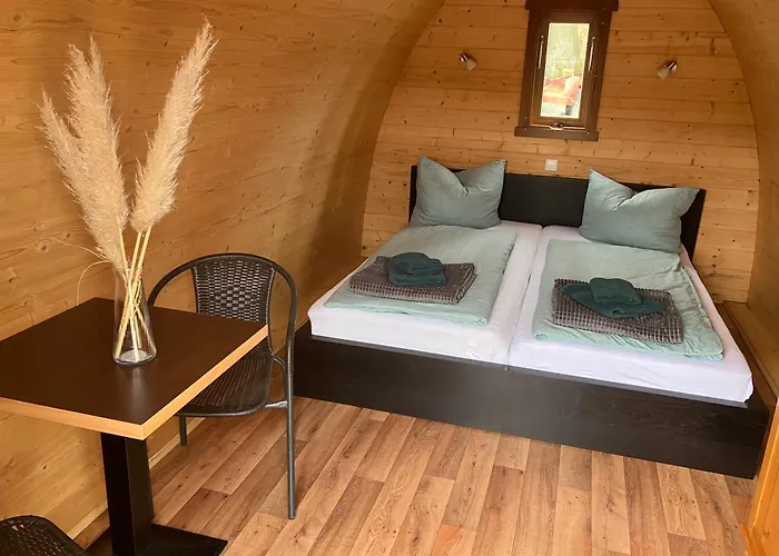 Camping Pod mit Terrasse und Seeblick 6