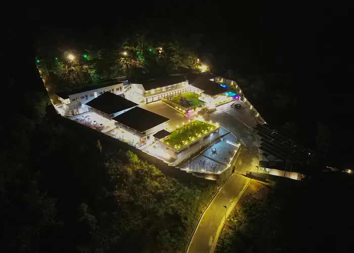 Hillside Hotel