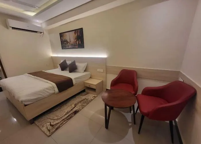 Hotel Ananta Vilas
