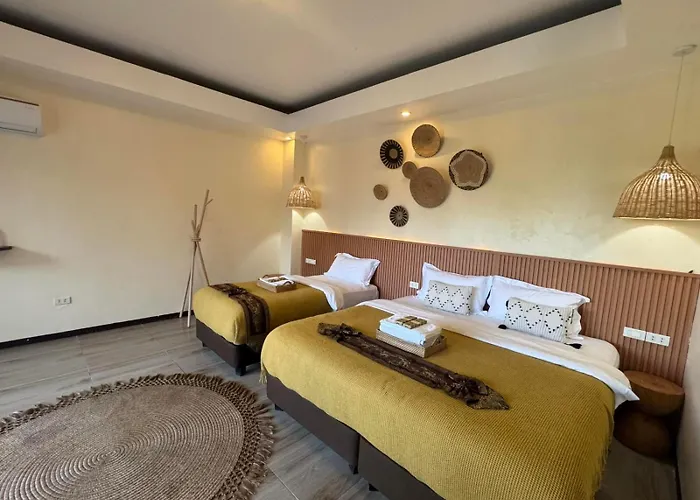 Infinity Bay Suites