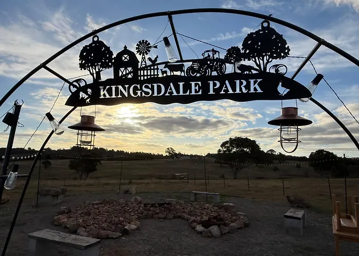 Peaceful Farm Retreat - Luxury Cabins In Goulburn