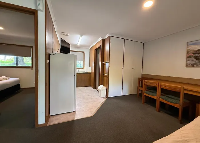 Corowa Caravan Park On The Murray River