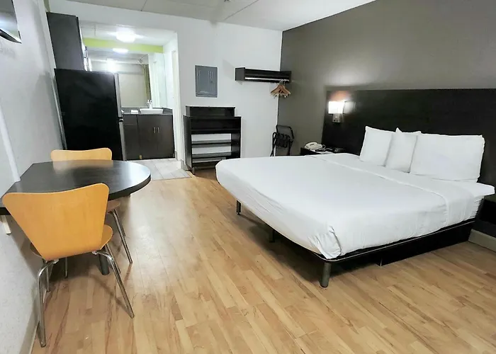 Studio 6 Extended Stay - Columbus, Ga -Downtown