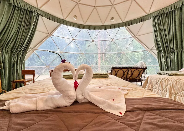 Rio Celeste Jungle Glamping