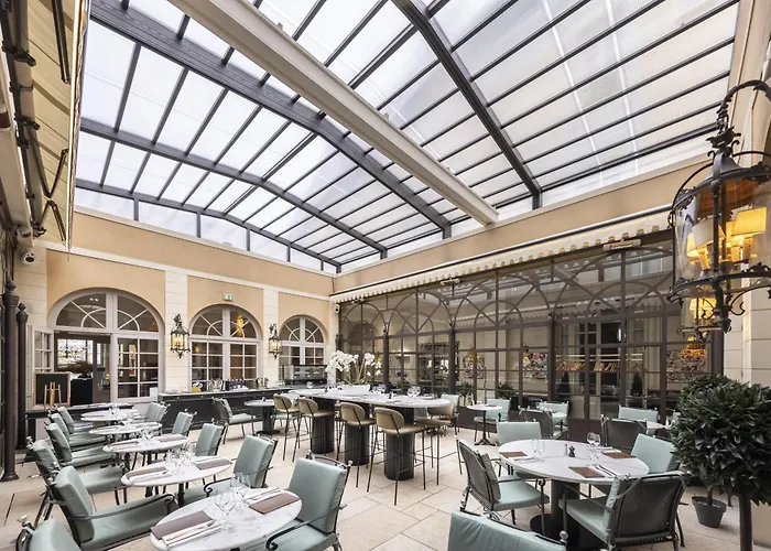 Hotel & Spa Le Grand Monarque, BW Premier Collection