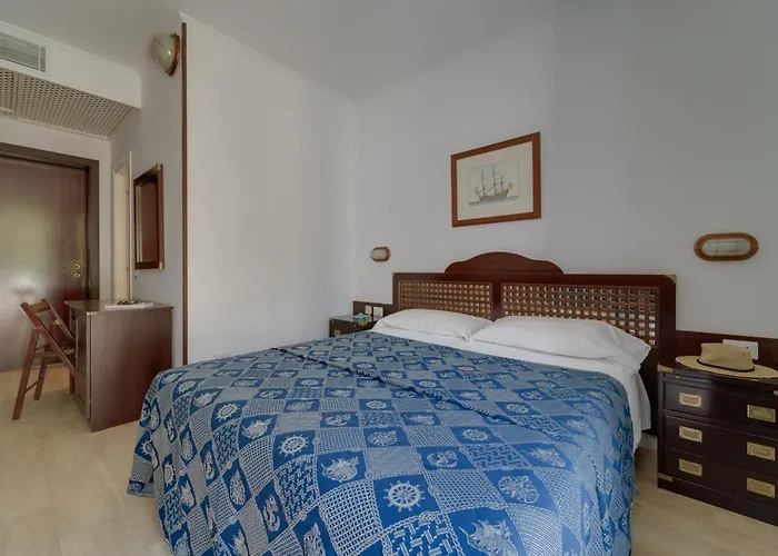 Hotel Antares