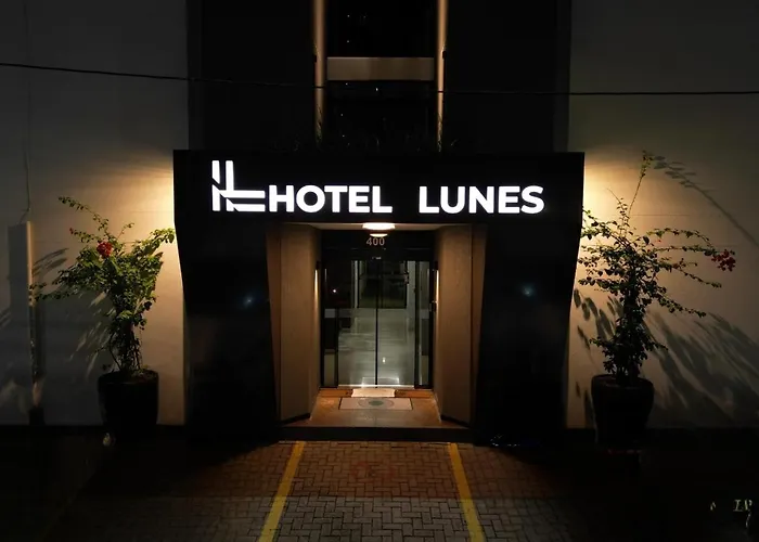 Hotel Lunes