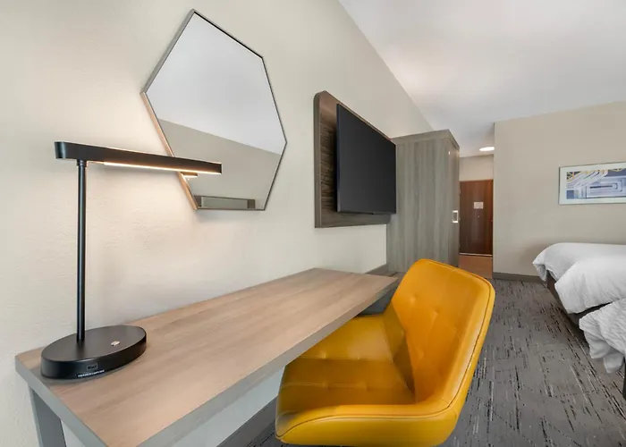 Holiday Inn Express & Suites Northwood