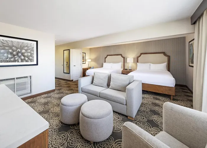 Redondo Beach Hotel, Tapestry Collection By Hilton