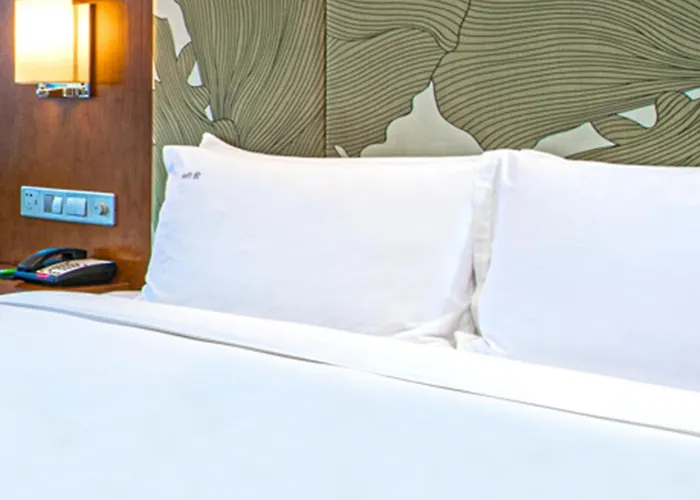 Holiday Inn Qingdao City Center By Ihg