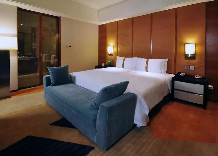 Holiday Inn Qingdao City Center By Ihg