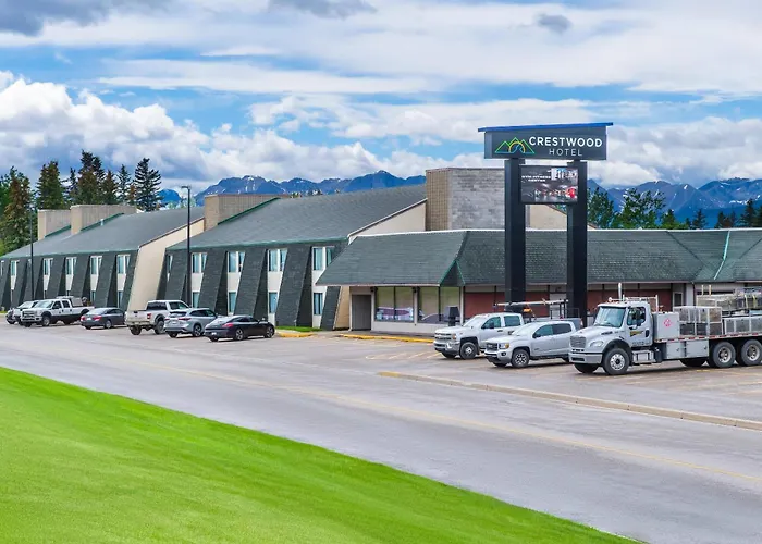 Crestwood Hotel
