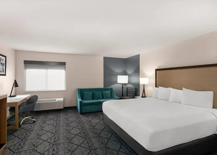 Baymont By Wyndham Columbia, Mo