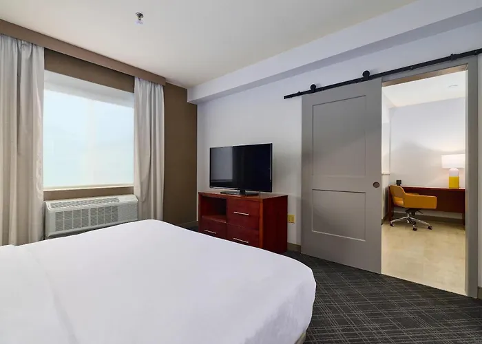 Comfort Suites Springfield-Eugene
