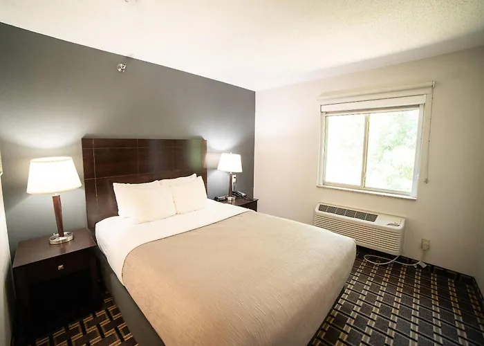 Quality Inn & Suites Watertown Near Prairie Lakes Ice Arena