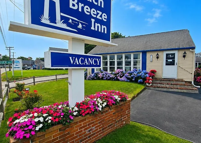 A Beach Breeze Inn